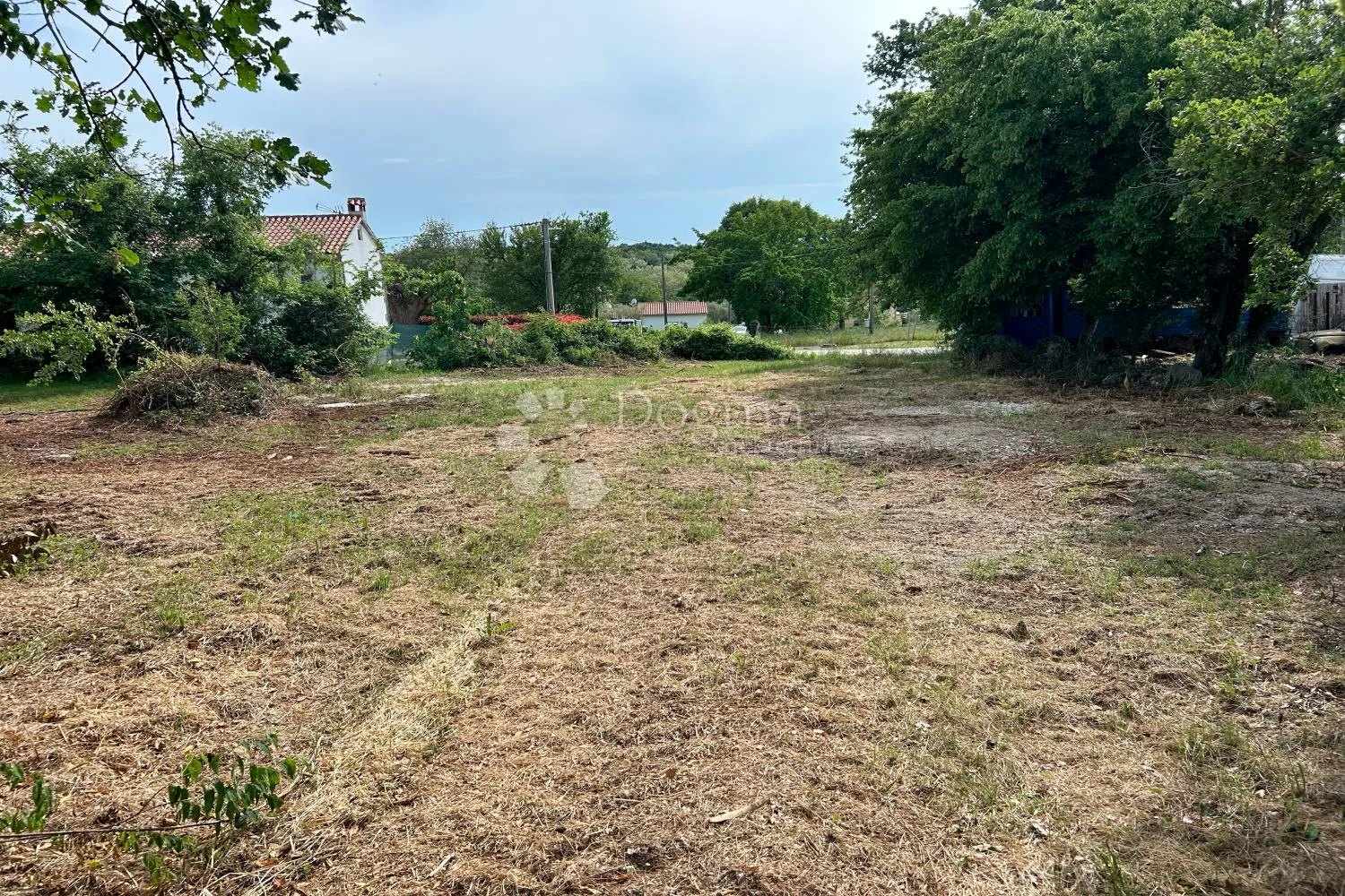 višnjan – atraktivna parcela uz asfaltnu cestu - slika 7