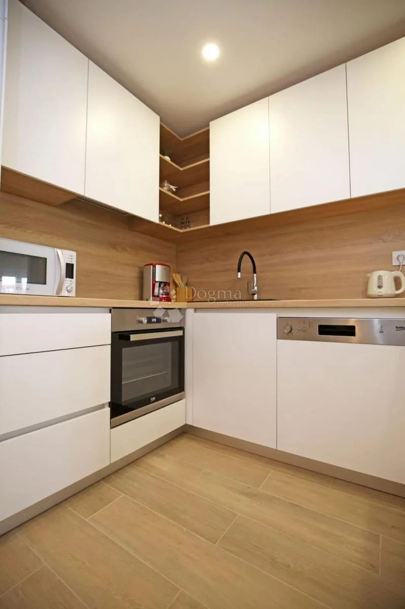 ekskluziv apartman zablaće prvi red do mora luksuz prilika - slika 8