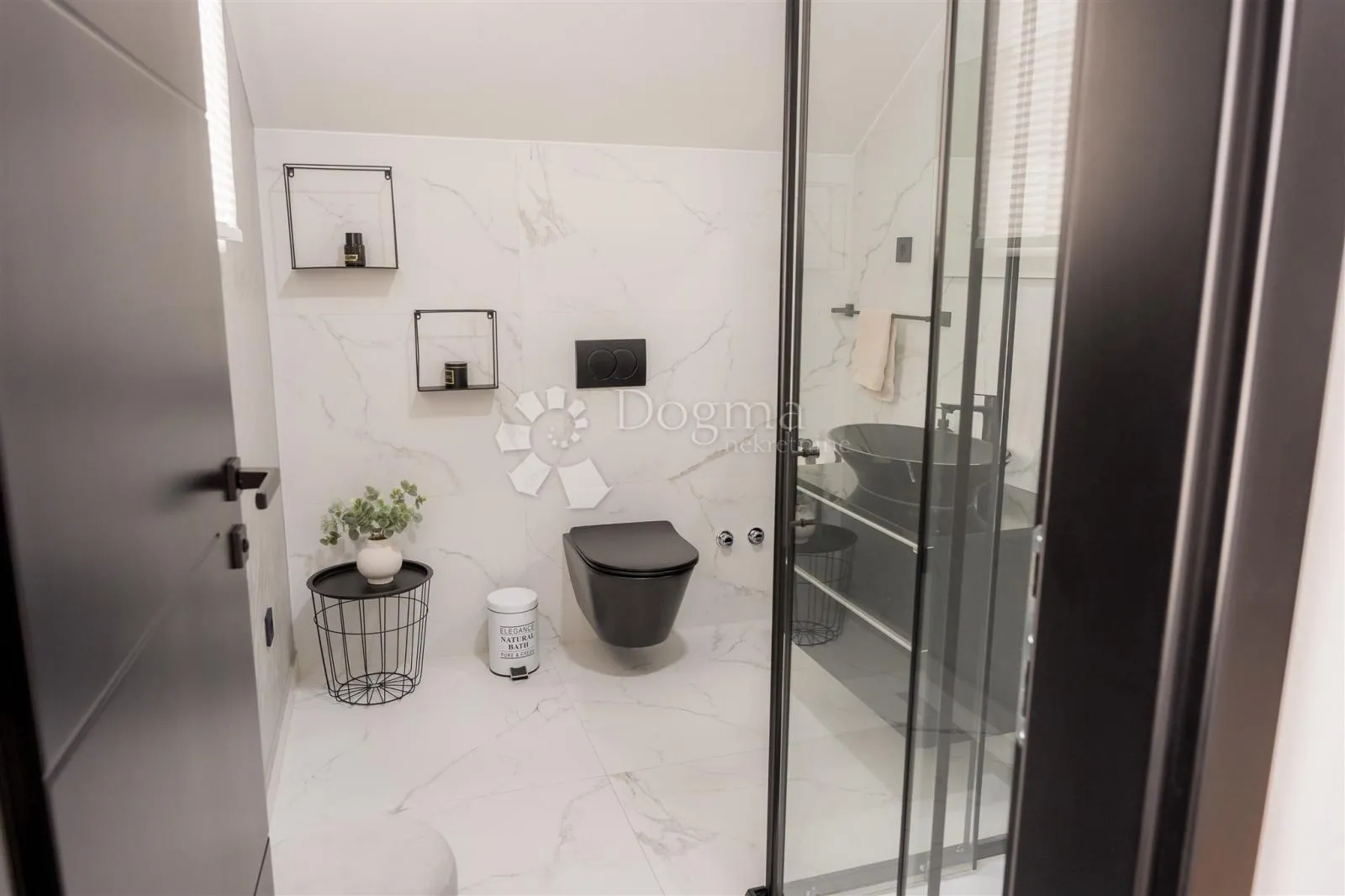 elegantna vila u srcu hrvatskog zagorja za odmor i uživanje - slika 29