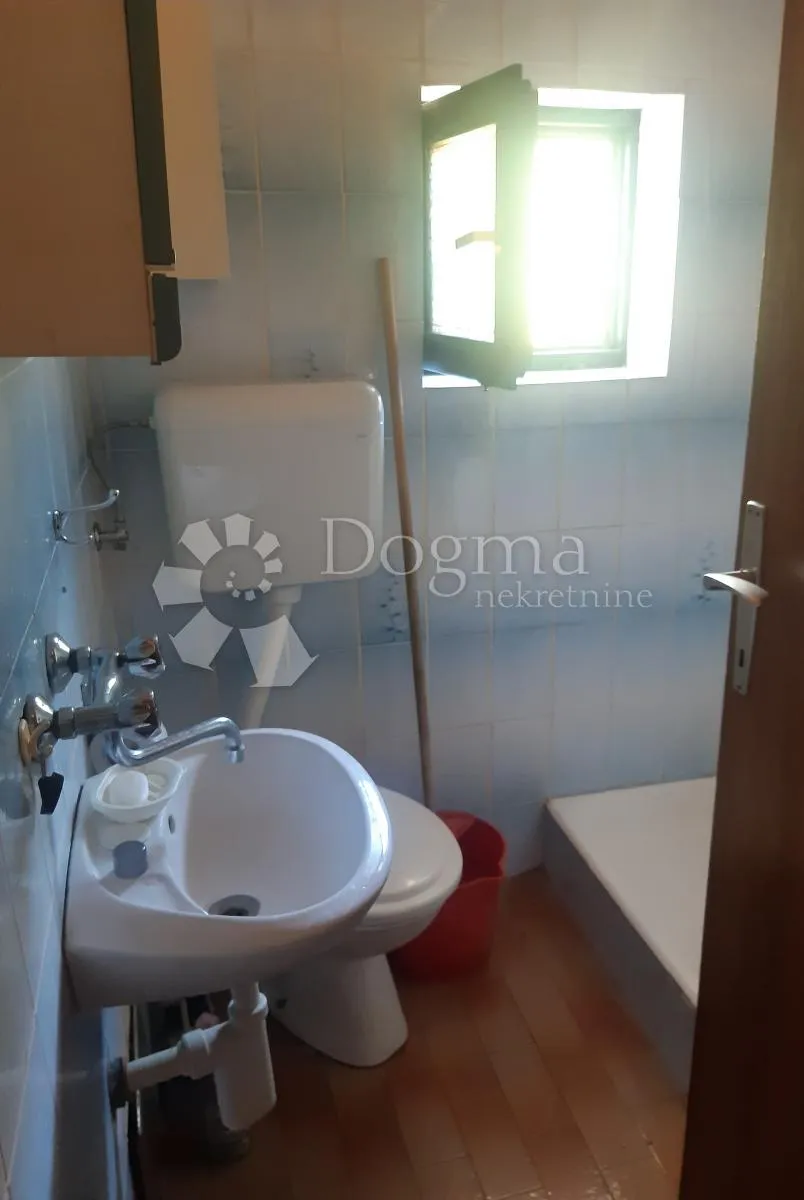 jednosobni apartman u lovranu - slika 8