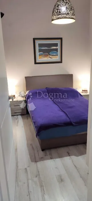 žaborić- predivna apartmanska kuća s pogledom na more - slika 36