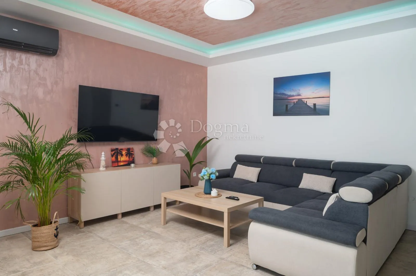 poljica brig - villa s bazenom, novogradnja - slika 23