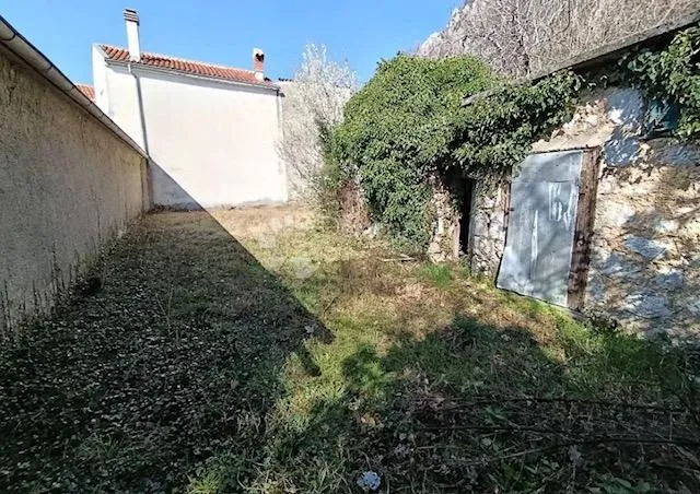 kamena kuća u vinodolskoj dolini - slika 12