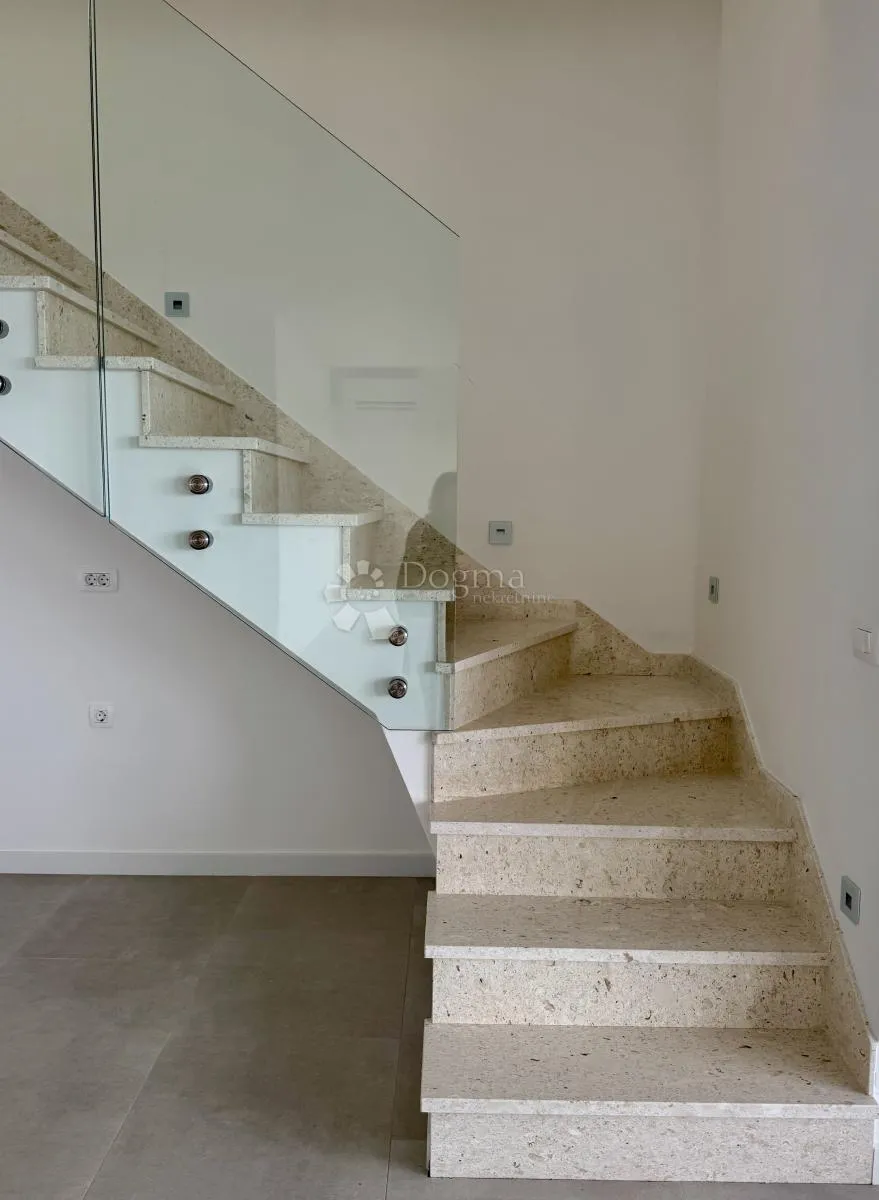 diklovac | penthouse s krovnom terasom, pogled na more - slika 25