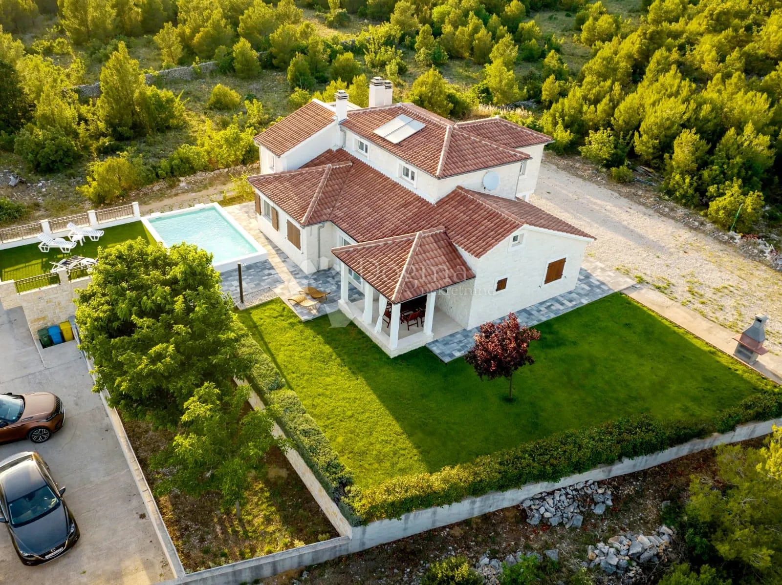 dubrava kod šibenika - prekrasna villa sa bazenom, 282 m2 - slika 2
