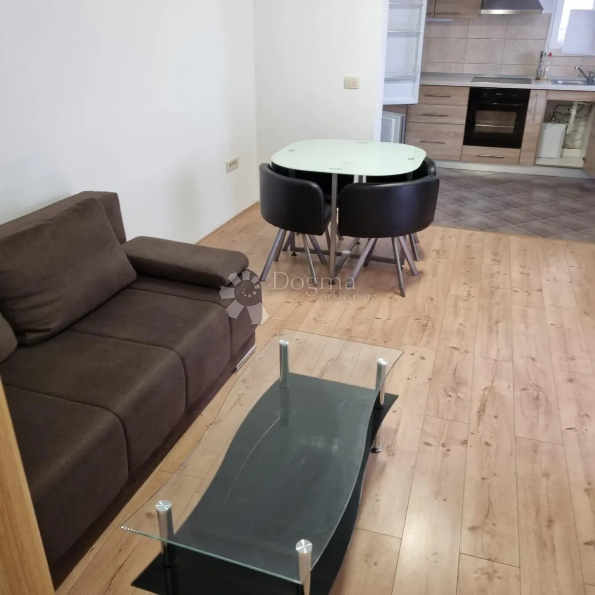 kuća: solin, 300m2 - slika 21