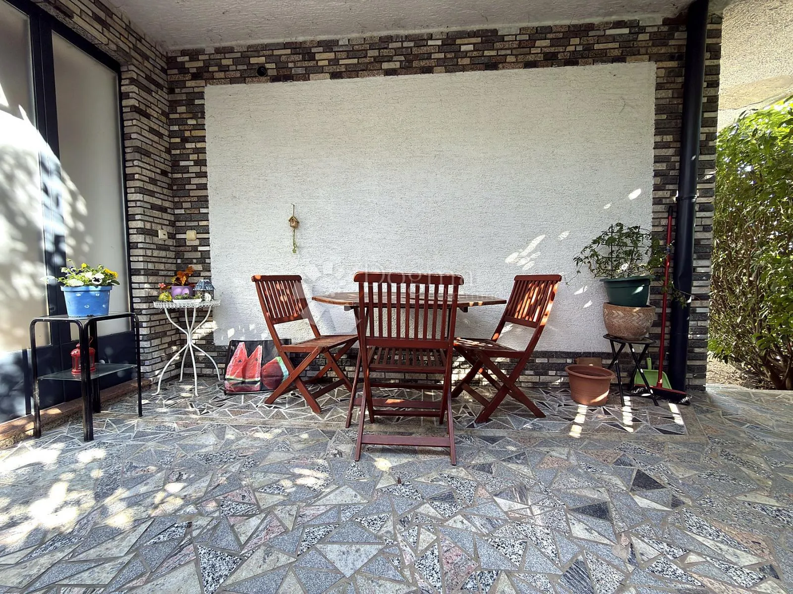 gornja dubrava – 3s stan 80 m² | vrt, terasa, parking, spremište - slika 8