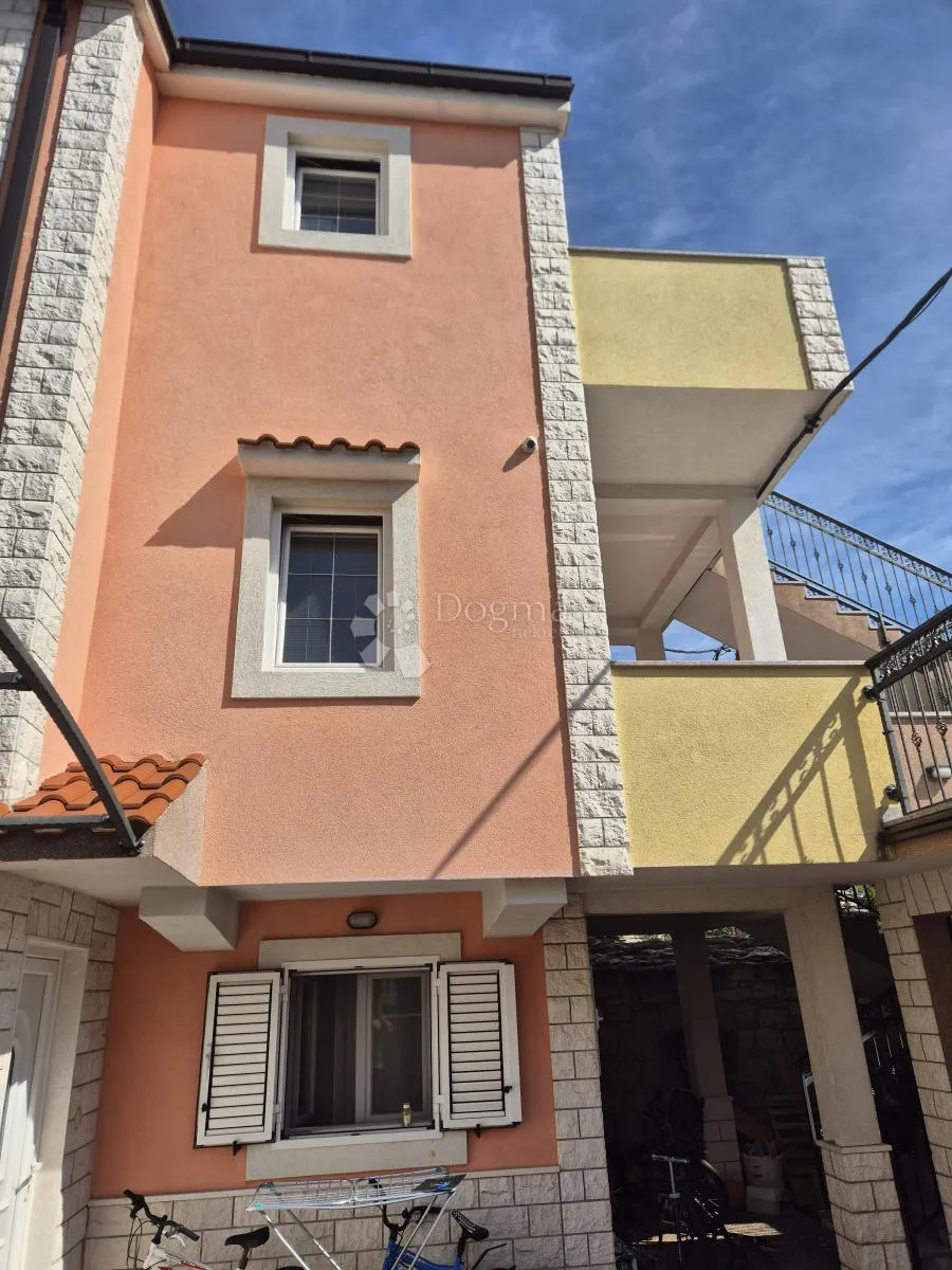 kuća: solin, 300m2 - slika 4