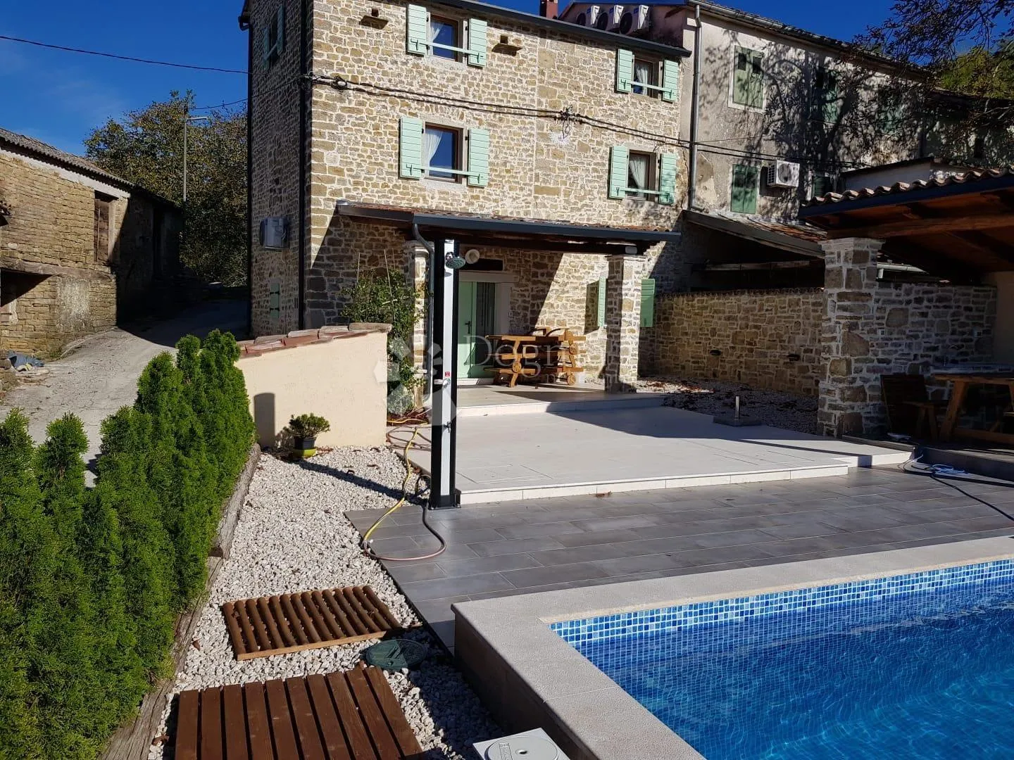 motovun - prelijepa kamena kuća - slika 2
