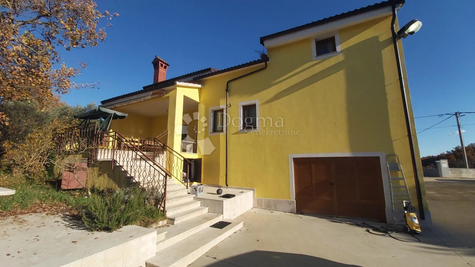 obiteljska kuća u mirnom selu, 5 spavaćih soba - slika 5