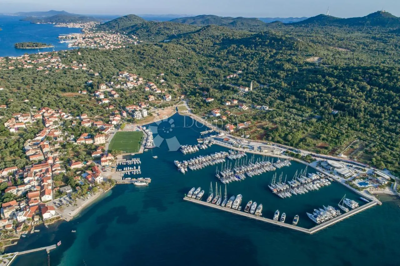 kamena renovirana kuća do mora - slika 21
