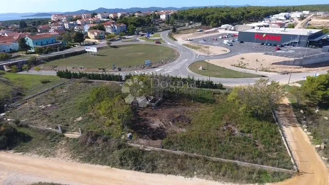 zemljište za komercijalnu gradnju - slika 2