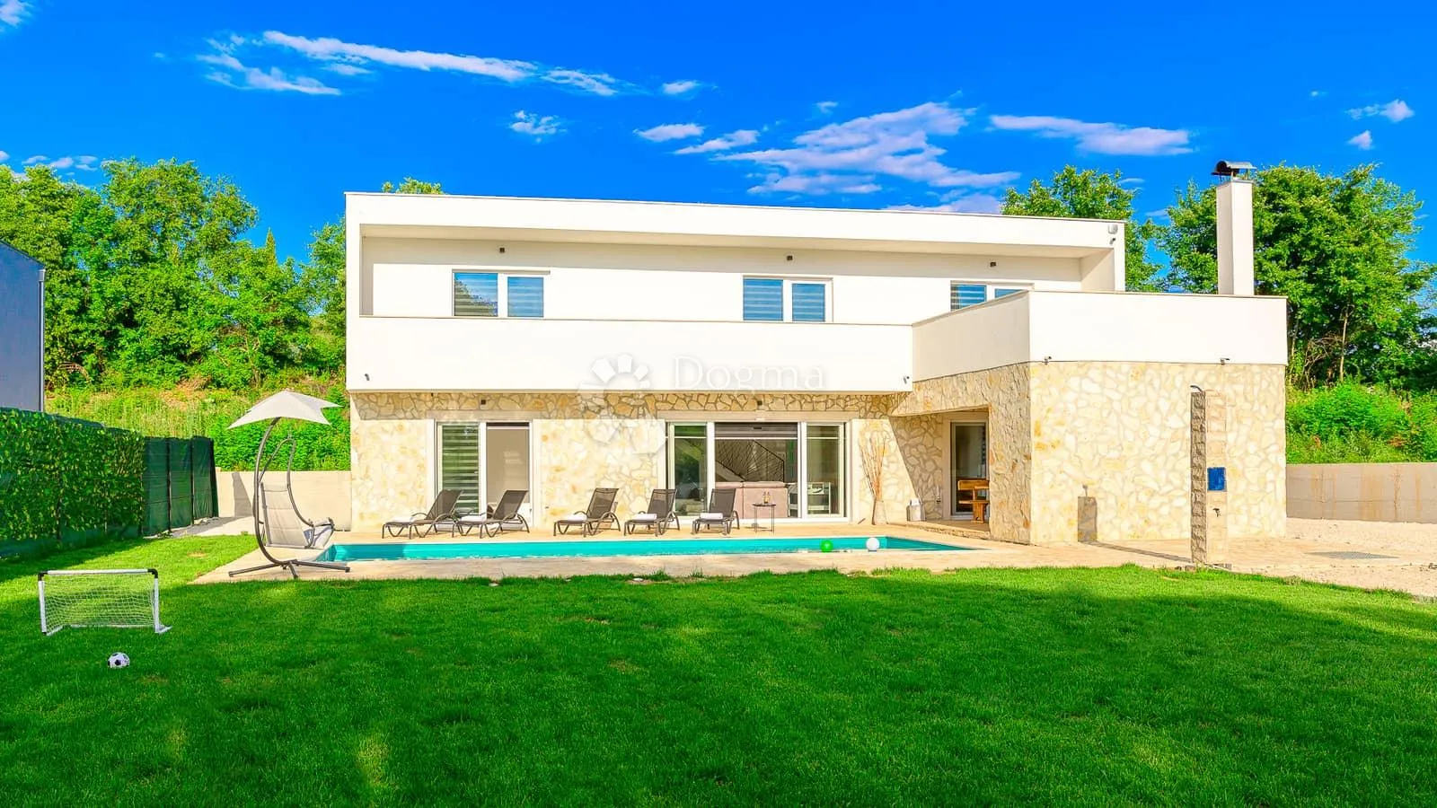 odlična villa sa bazenom - slika 10