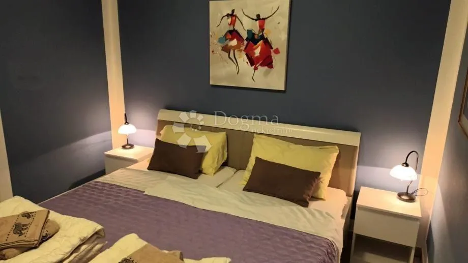 šarmantan apartman s pogledom na more - slika 4
