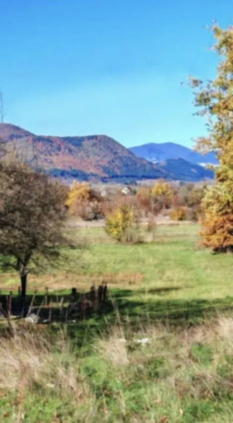Zemljište Uz Majerovo I Tonkovic Vrilo Sinac - Sinac, Otočac