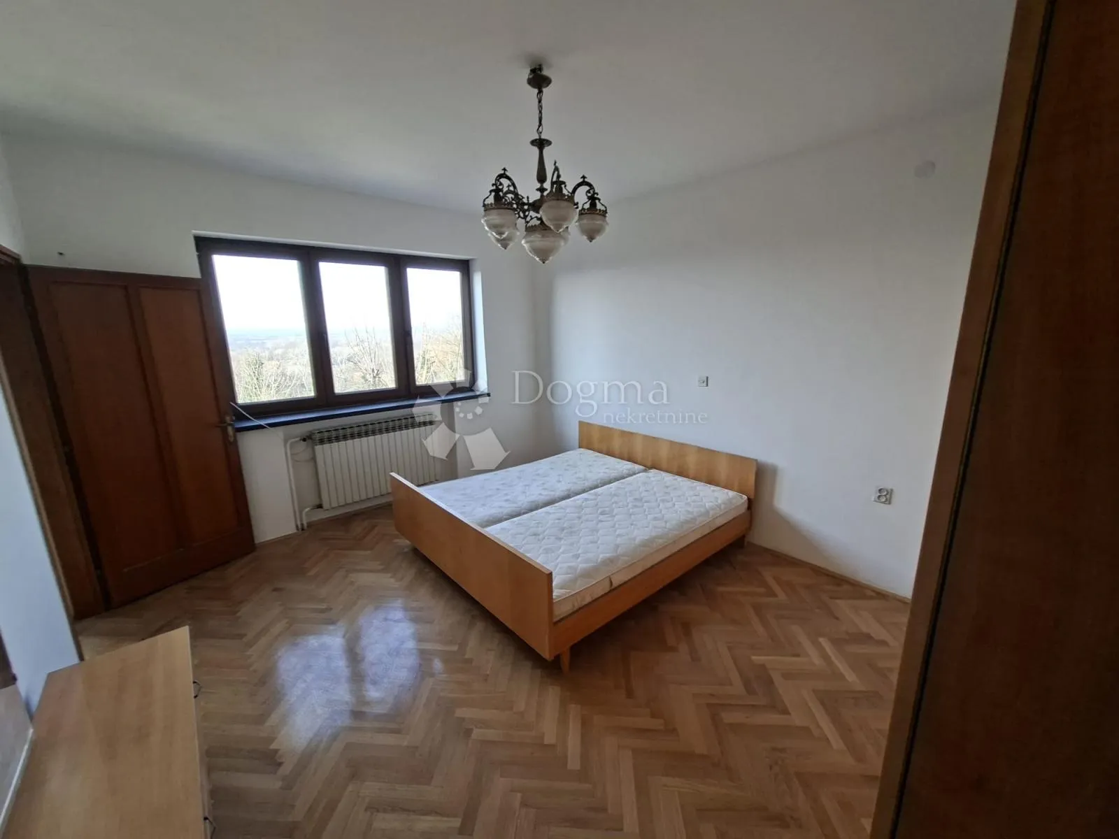 elegantna kuća sisak - slika 9