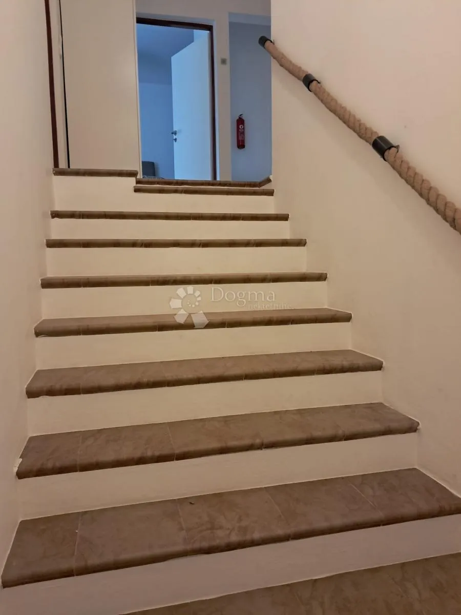lipik - prekrasna kuća na idiličnoj lokaciji - slika 12
