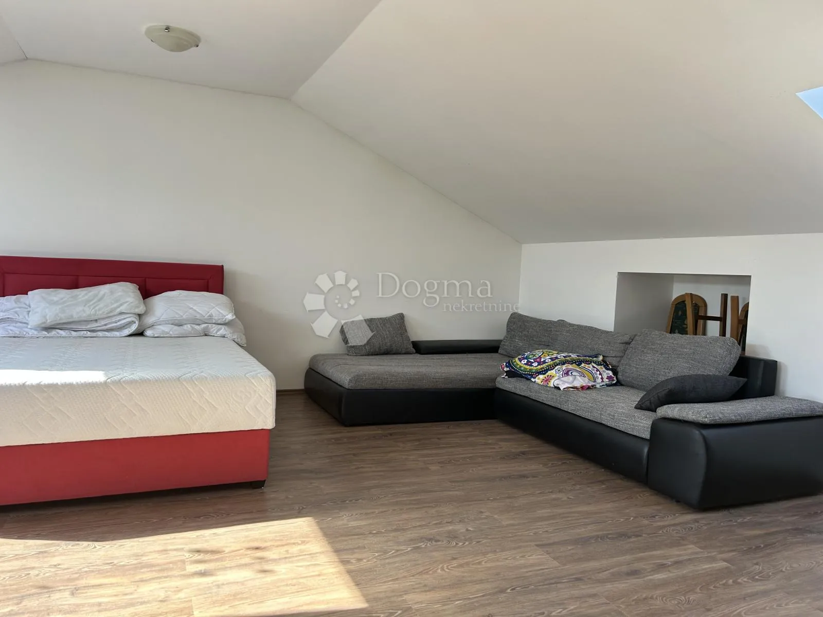 viškovo stan 4s+db ,141m2 - slika 15