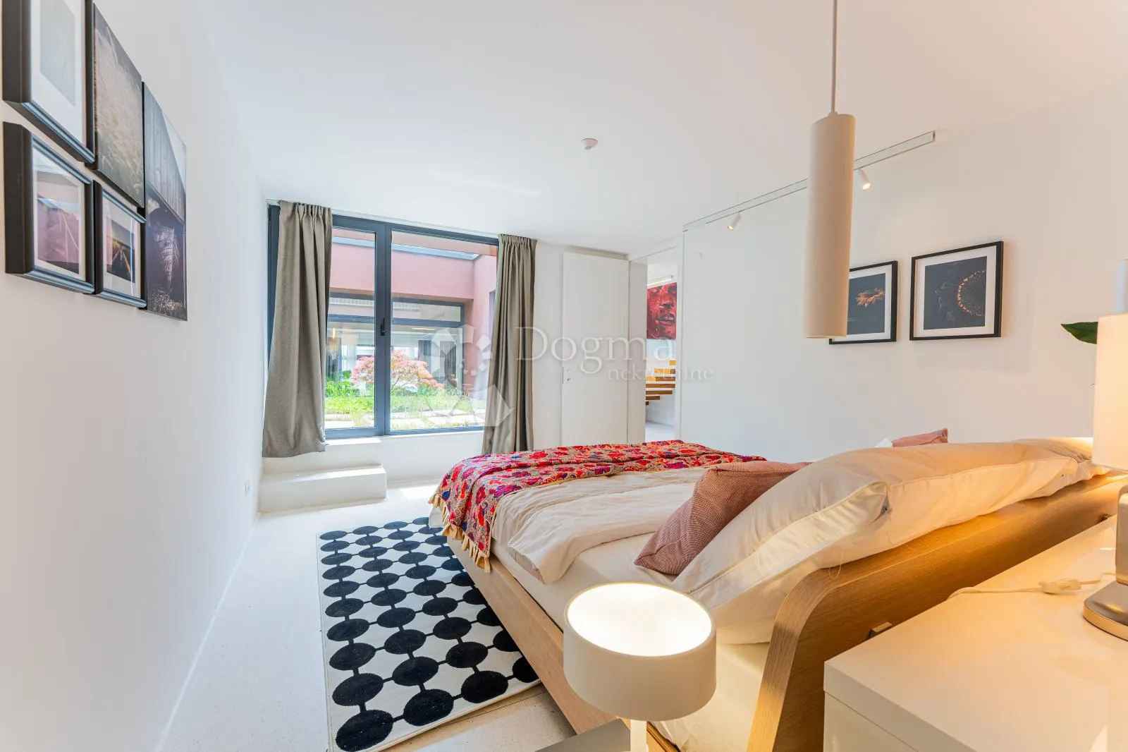 šestine – moderna vila 400 m² bazen zelenilo najam - slika 12