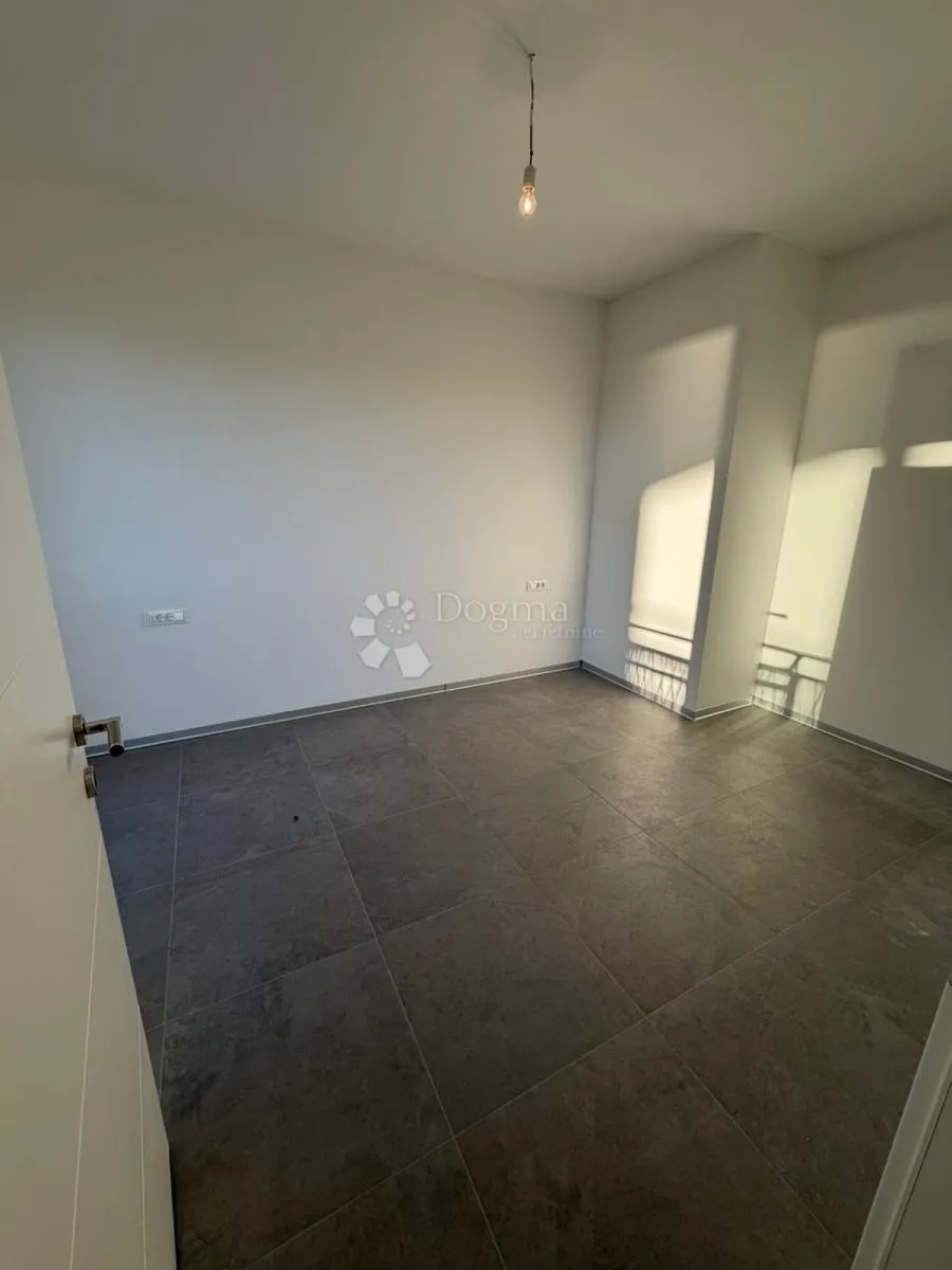 idealan stan u novogradnji, balan trogir - slika 9