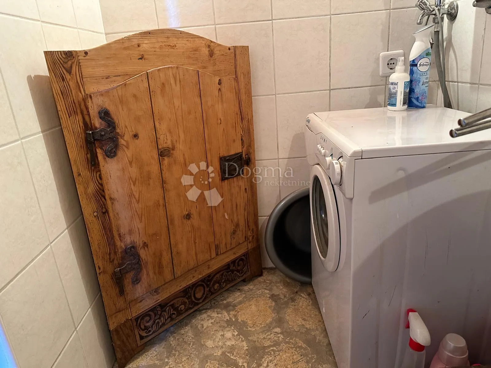 difuzni hotel autohtone kamene kuće 10+1 - slika 55