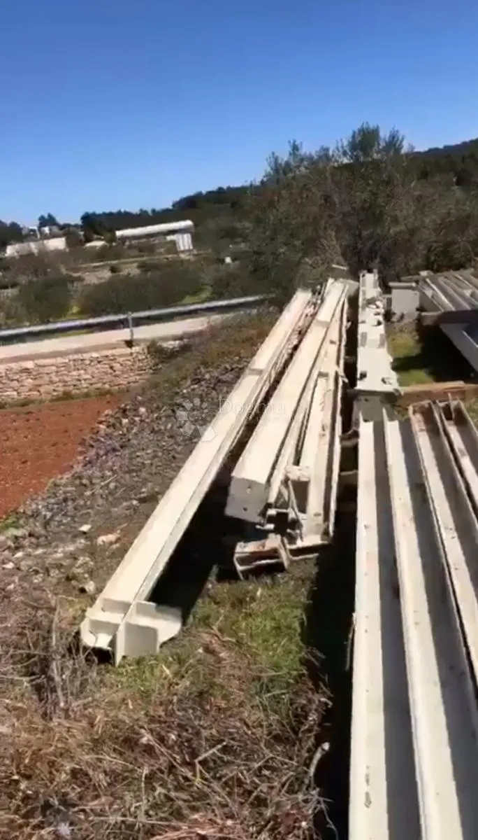 hvar građevinsko zemljište komercijalne namjene u srcu otoka hvara - slika 4