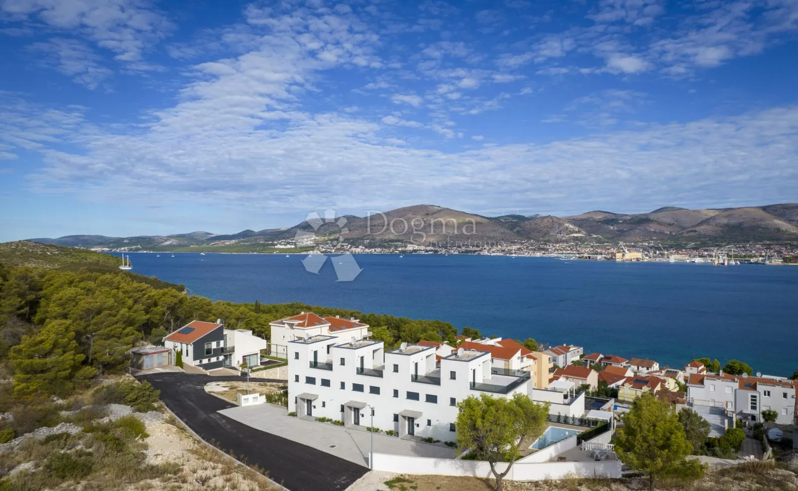 trogir/čiovo - predivna villa s bazenom i pogledom - slika 30