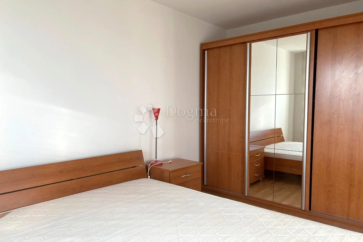 rovinj – ugodan stan s pogledom na more - slika 19