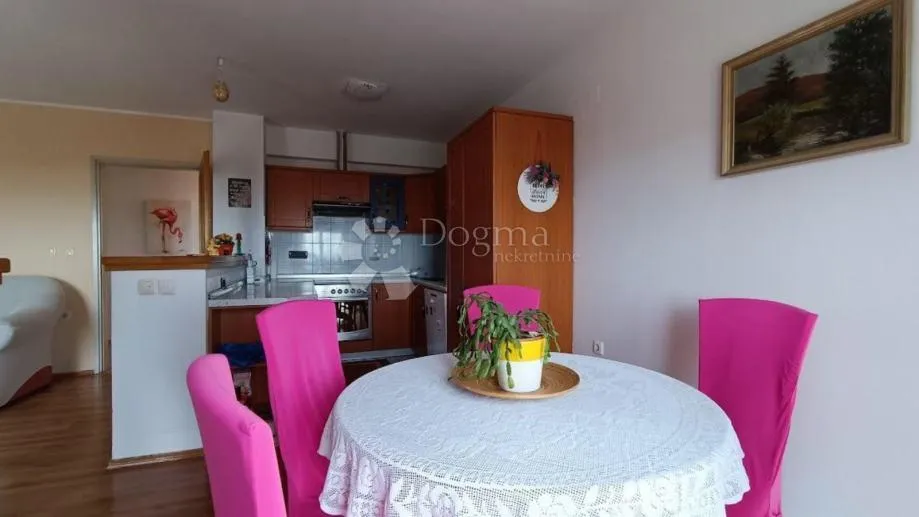 kastav samostojeća kuća sa dva stana - slika 4