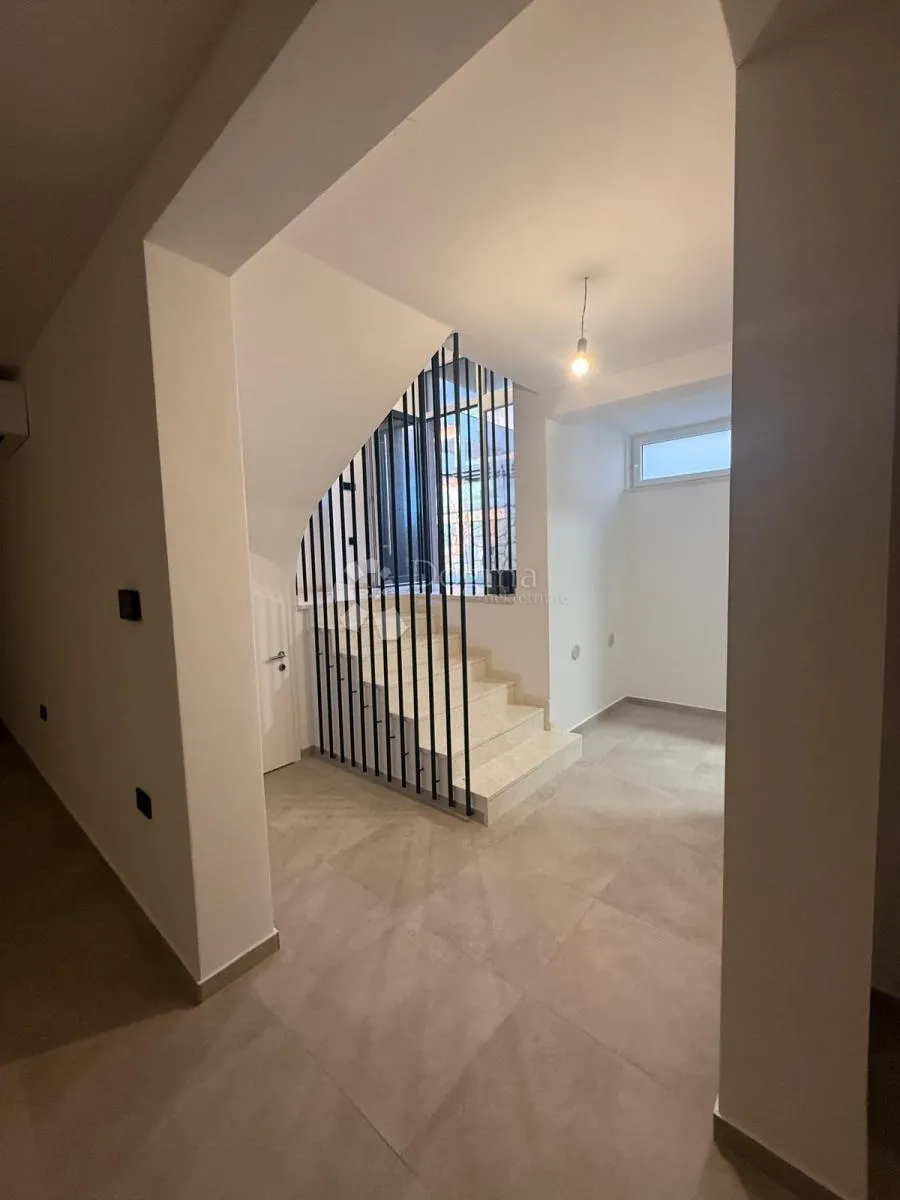 pogled, intima, luksuz - villa u oazi prirode novalja - slika 14