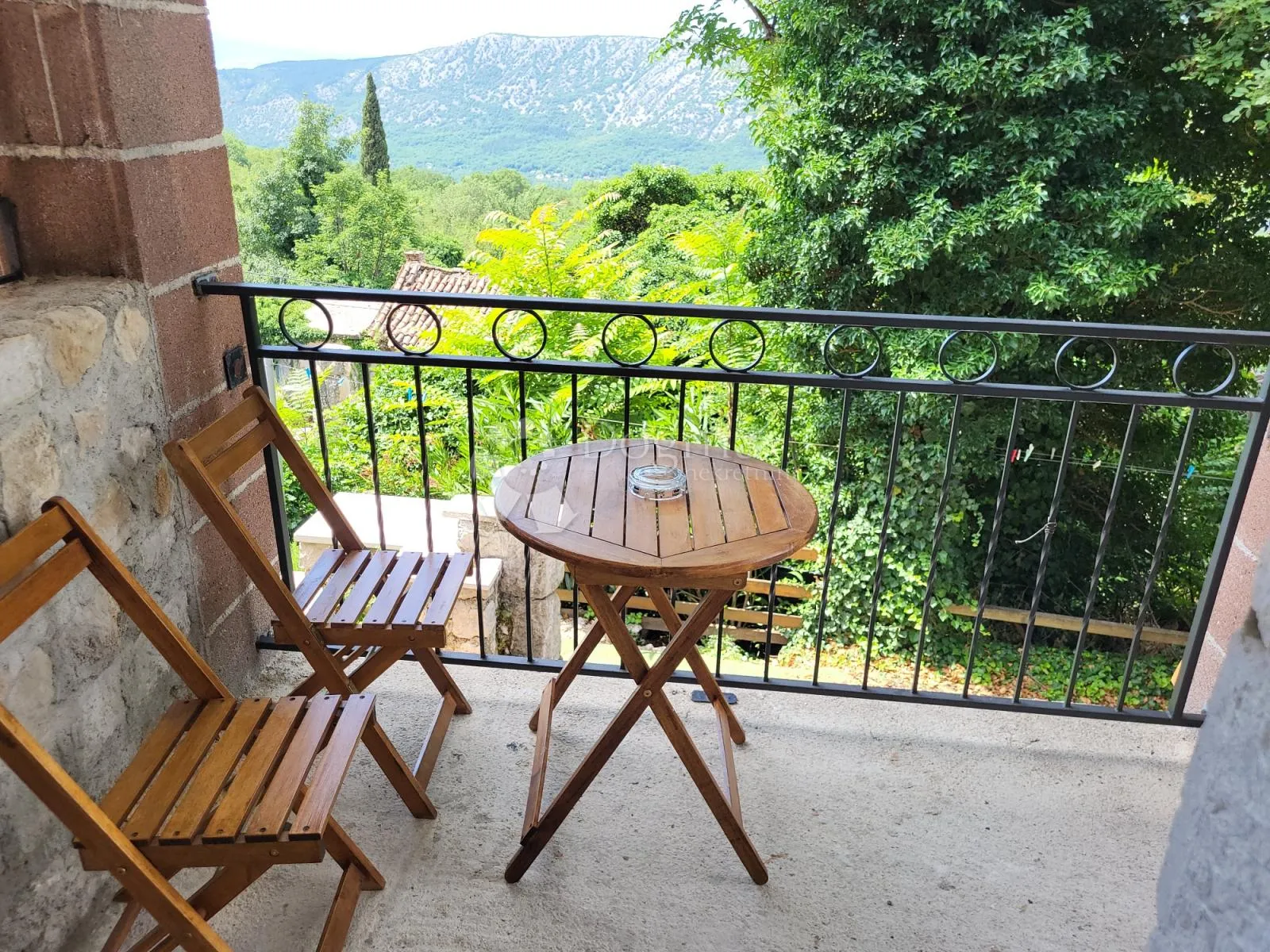 grižane – dva uređena studio apartmana - slika 7