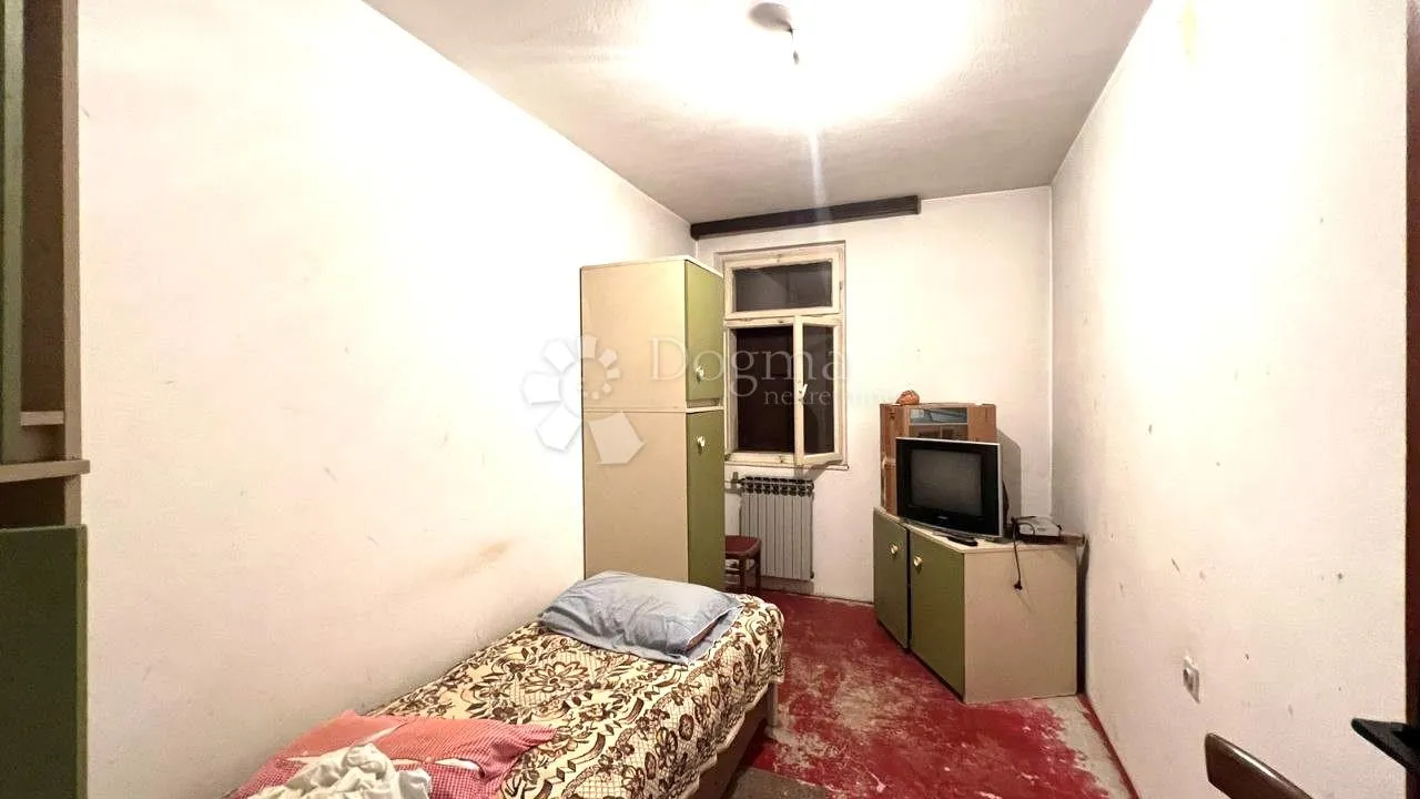 prostrana kuća za adaptaciju sa pogledom na kvarner! - slika 13