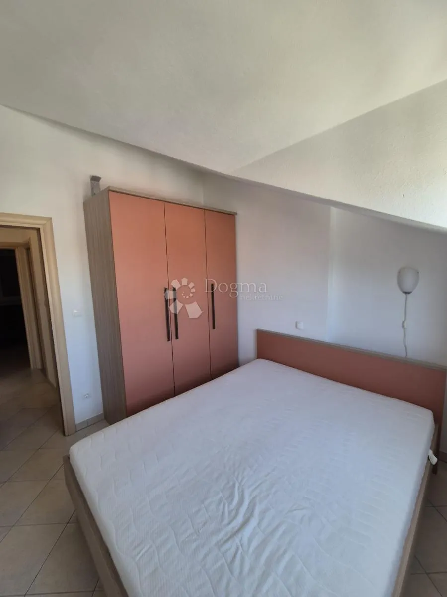 fantastična lokacija, dvojna kuća sa 3 apartmana samo 250 metara do plažena - slika 31