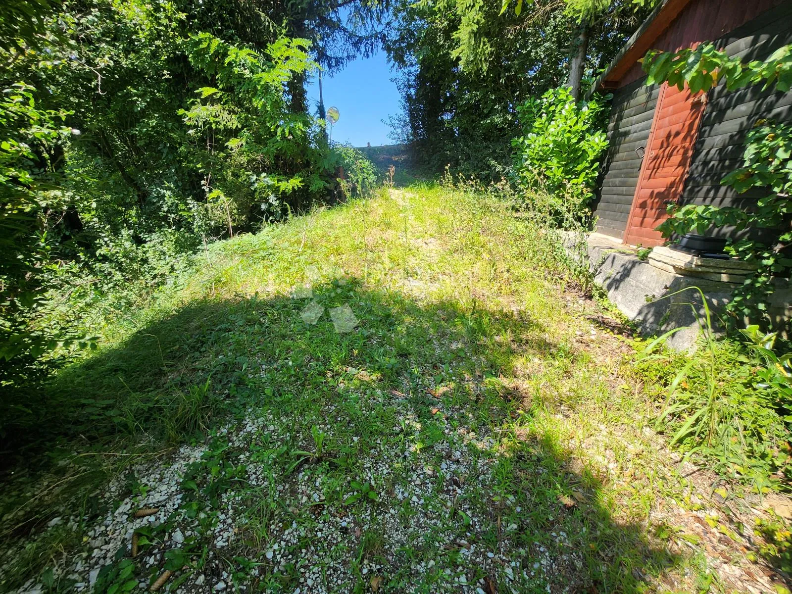 vikendica na brijegu iznad krapinskih toplica - slika 4