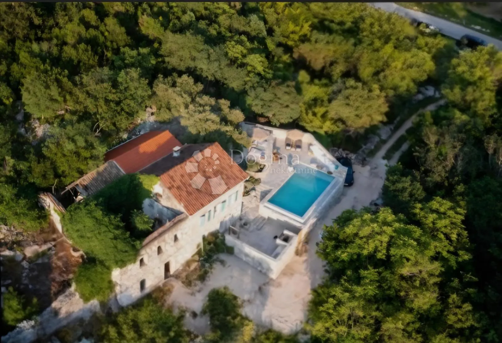 građevinsko zemljište u miru prirode nadomak mora - slivno - slika 4