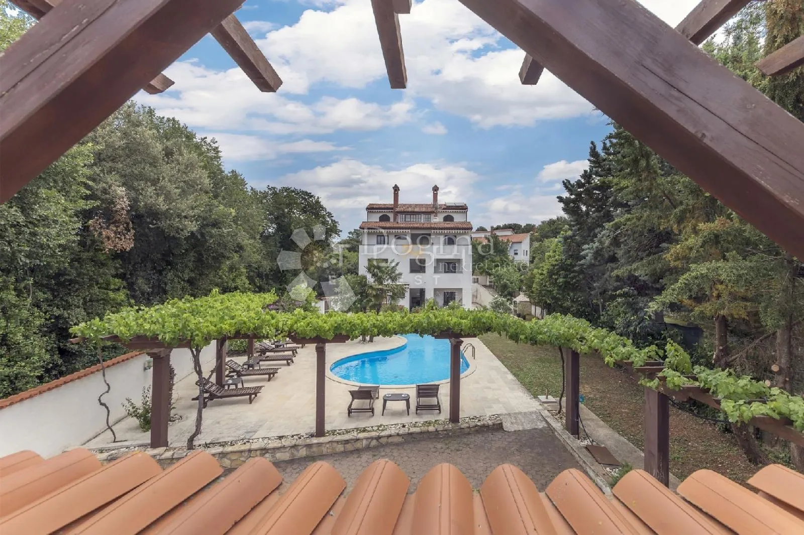 banjole 6 apartmana - 150m od mora - slika 8