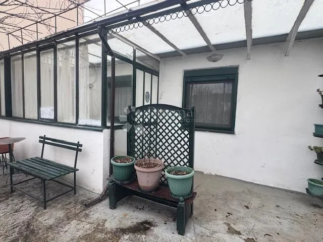 trsat kuća prizemnica - slika 1