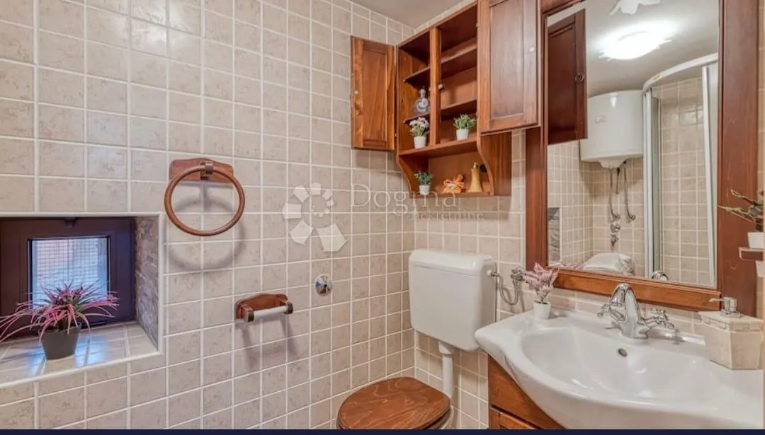 stan sa dva apartmana u matuljima - slika 17