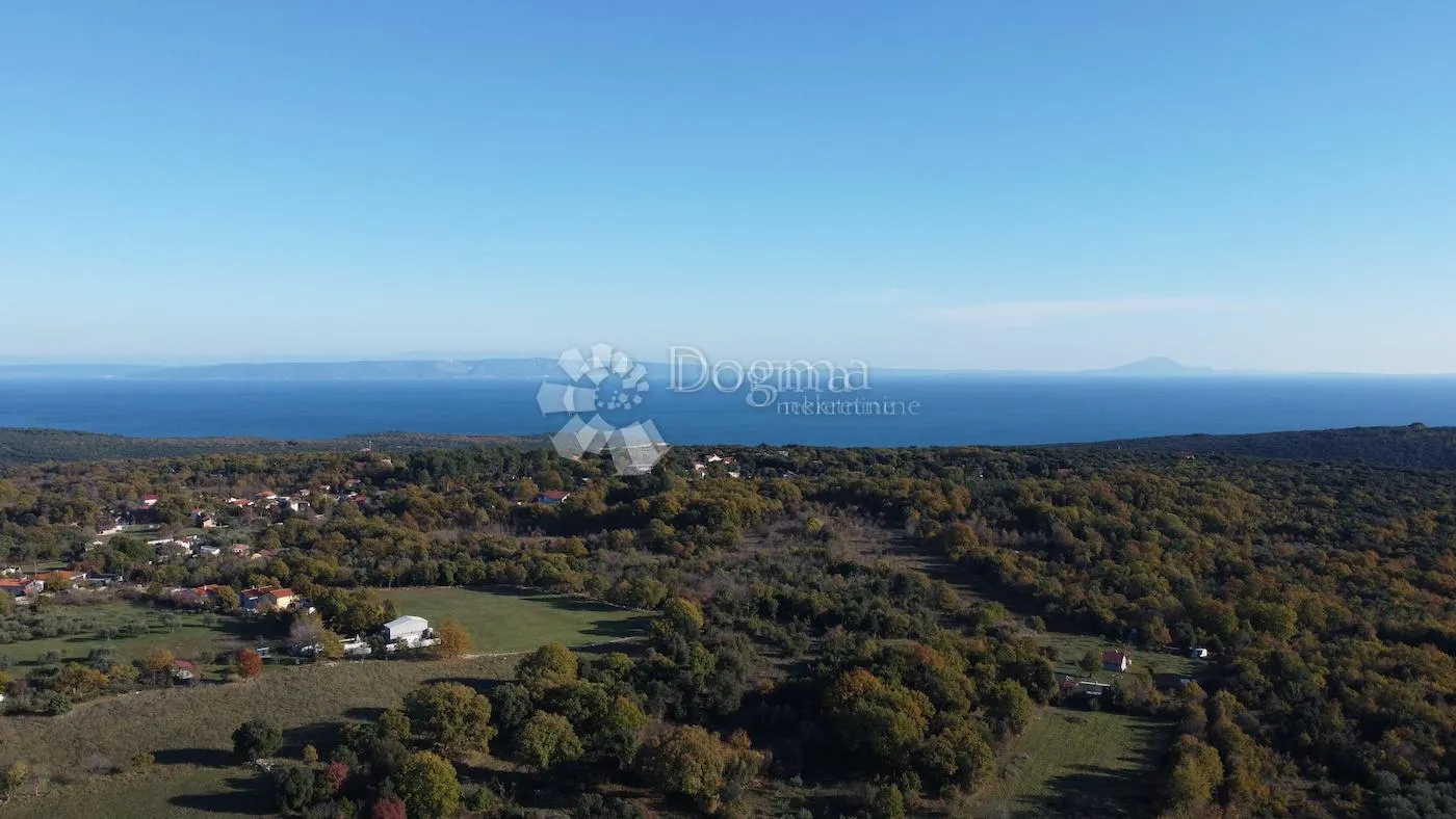 pavićini - građevinsko zemljište 687m2 - slika 4