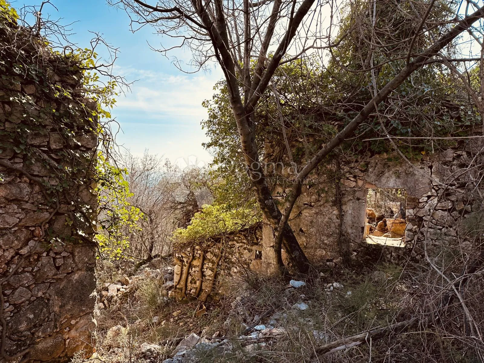 jedinstvena lokacija na osami sa panoramskim pogledom na more - slika 13