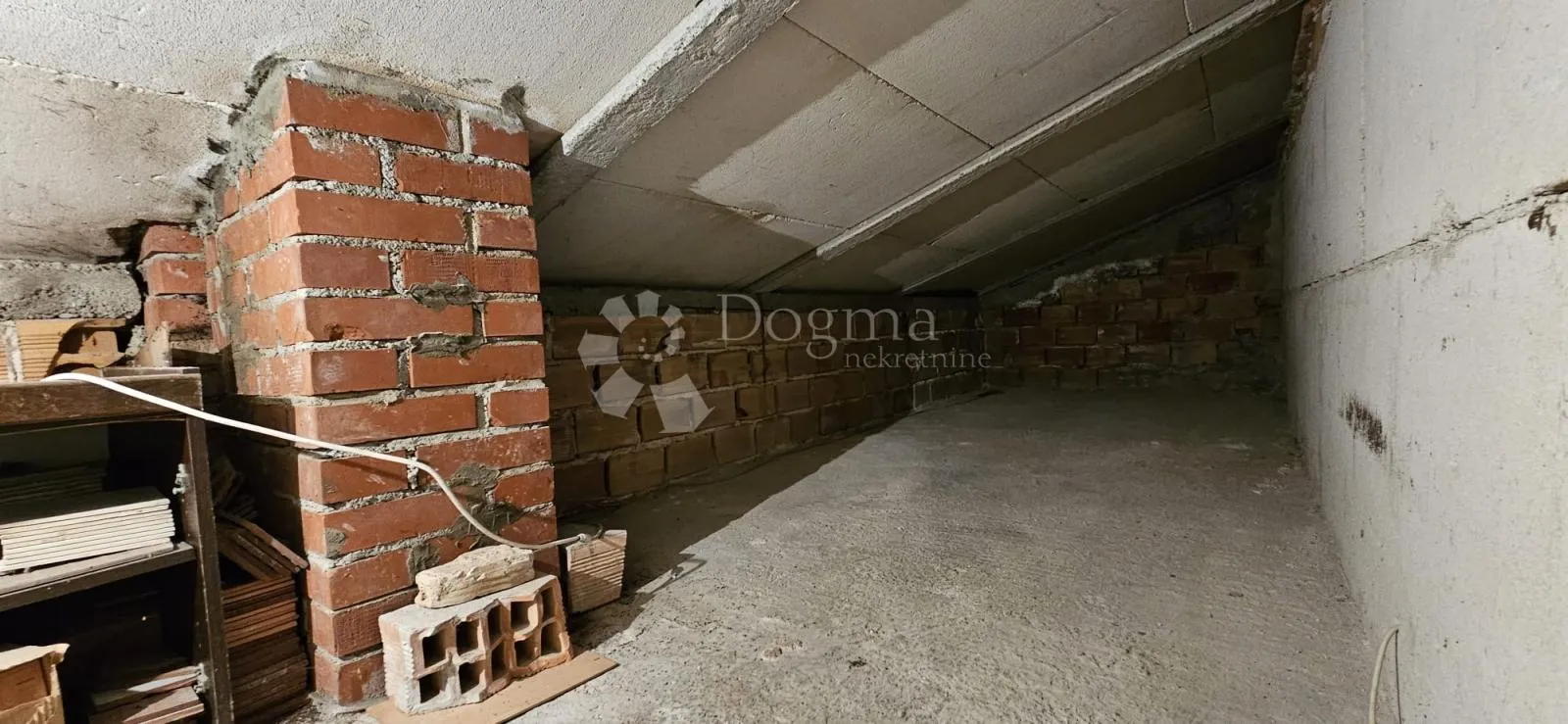 komforna mala kuća od 110m² - slika 23