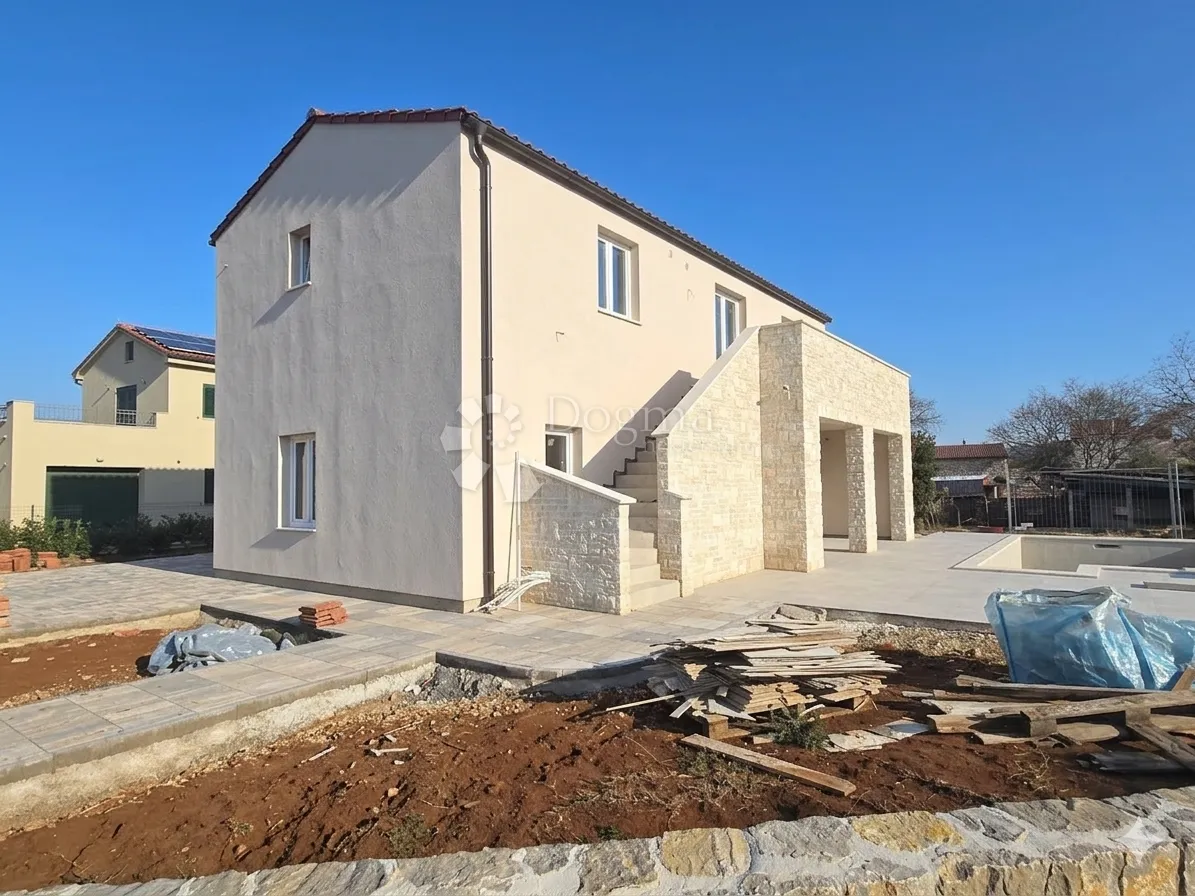 krk – sveti anton, nova kuća s bazenom i 4 spavaće sobe - slika 2