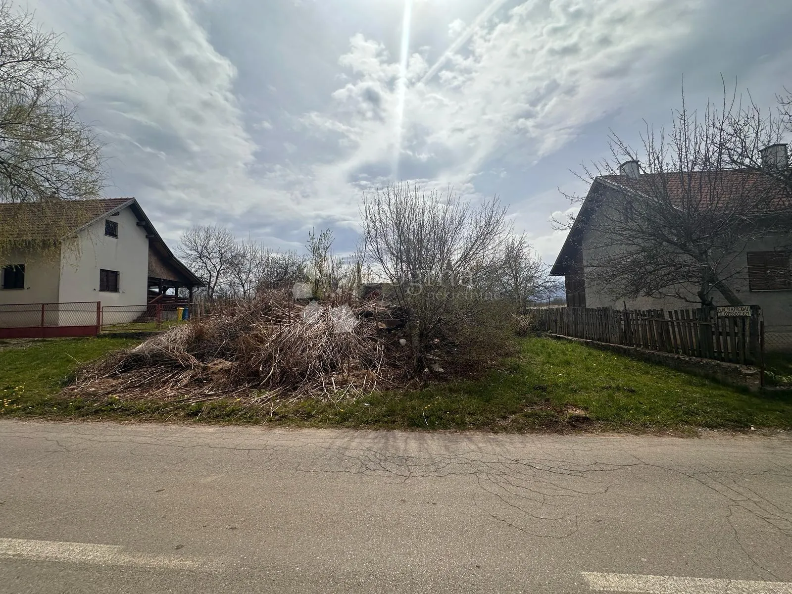 građevinsko zemljište blizina centra s ucrtanim objektima - slika 7