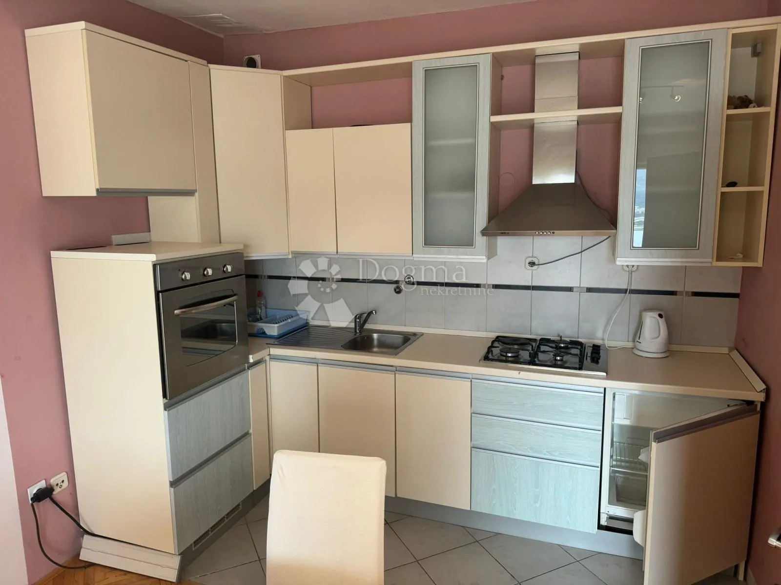 prodaje se kuća na čiovu - savršena prilika za investiciju! - slika 17