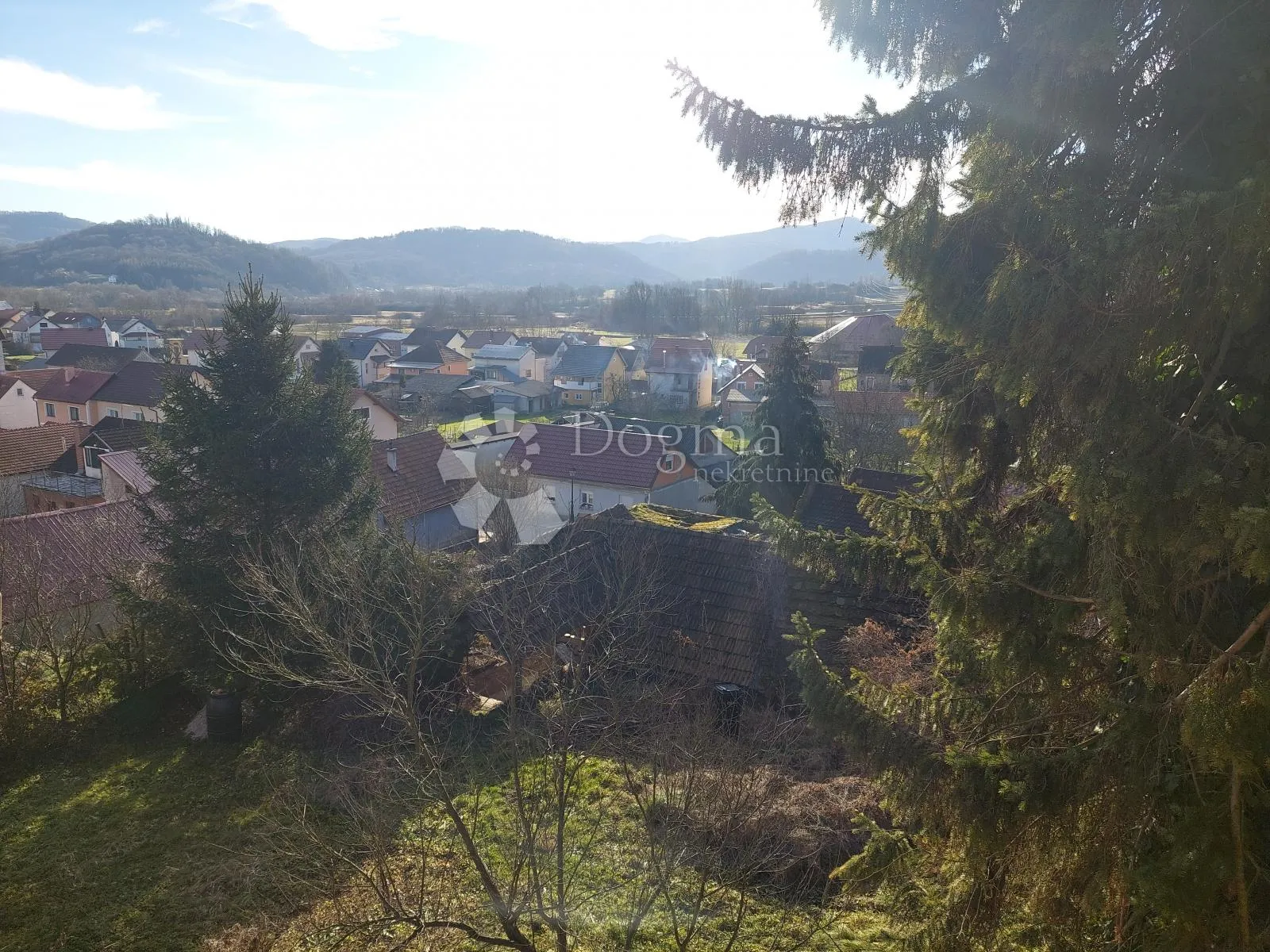 kuća sa velikim potencijalom - slika 22