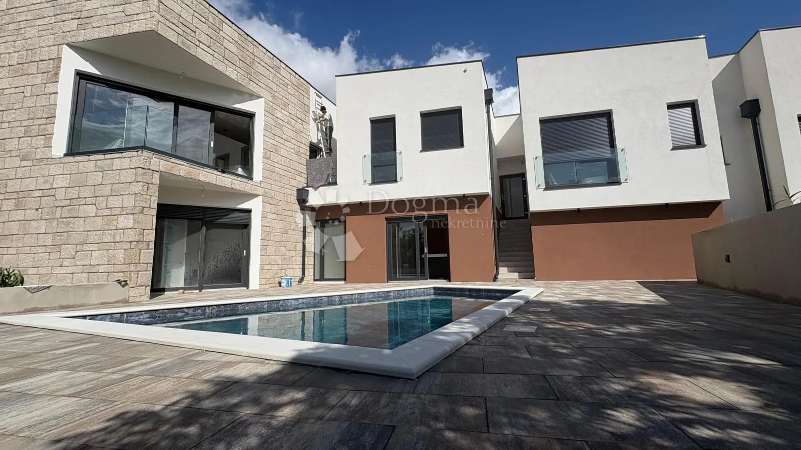 pag, luksuzna vila s bazenom-80m od mora - slika 35