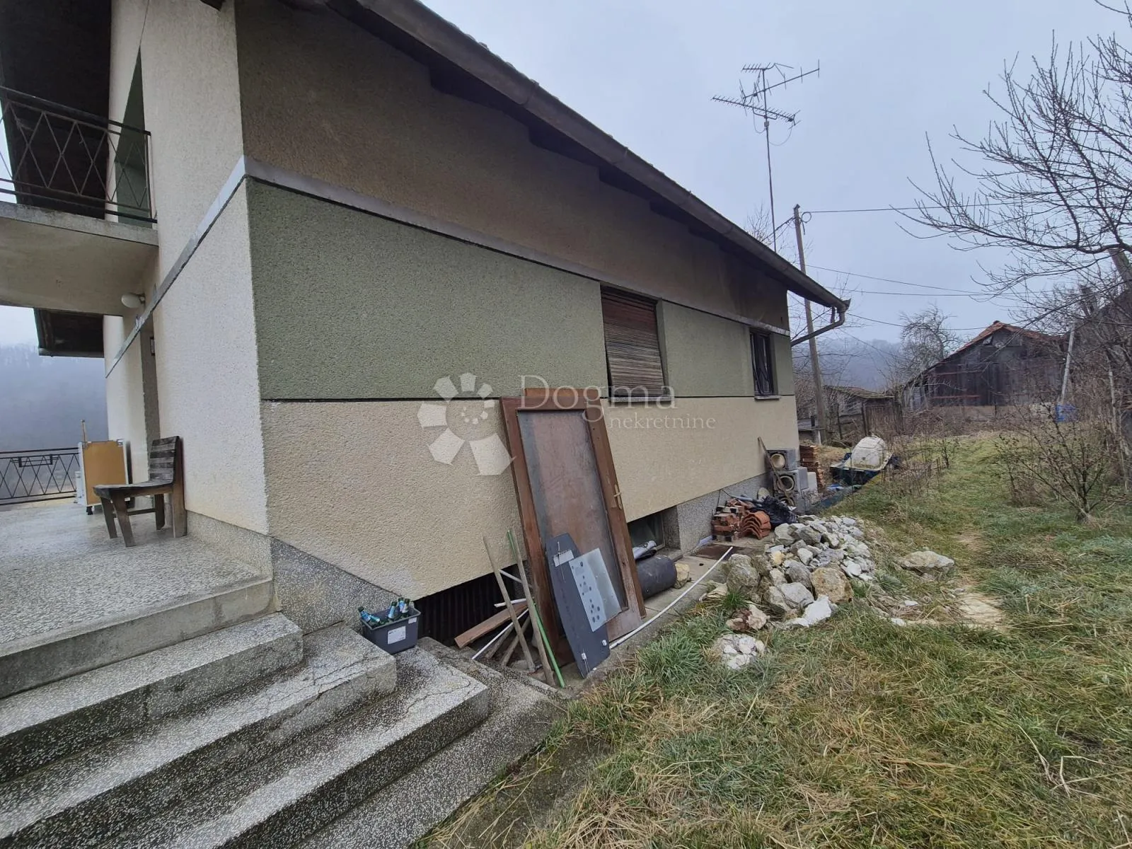 seosko imanje sa kućom trokatnicom i 25.194m² zemljišta! - slika 9
