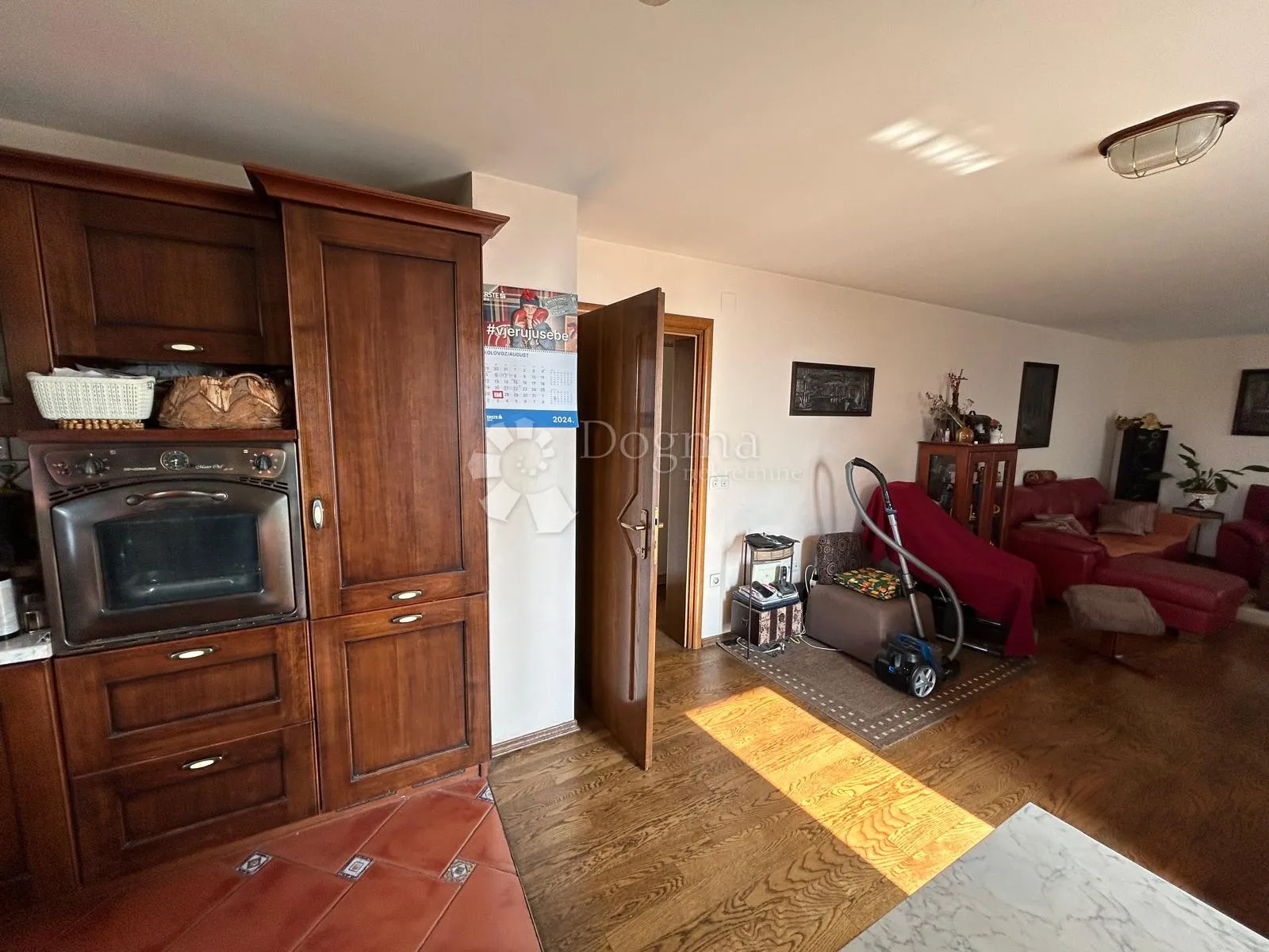 ičići, stan, 98m2, balkon s pogledom - slika 3