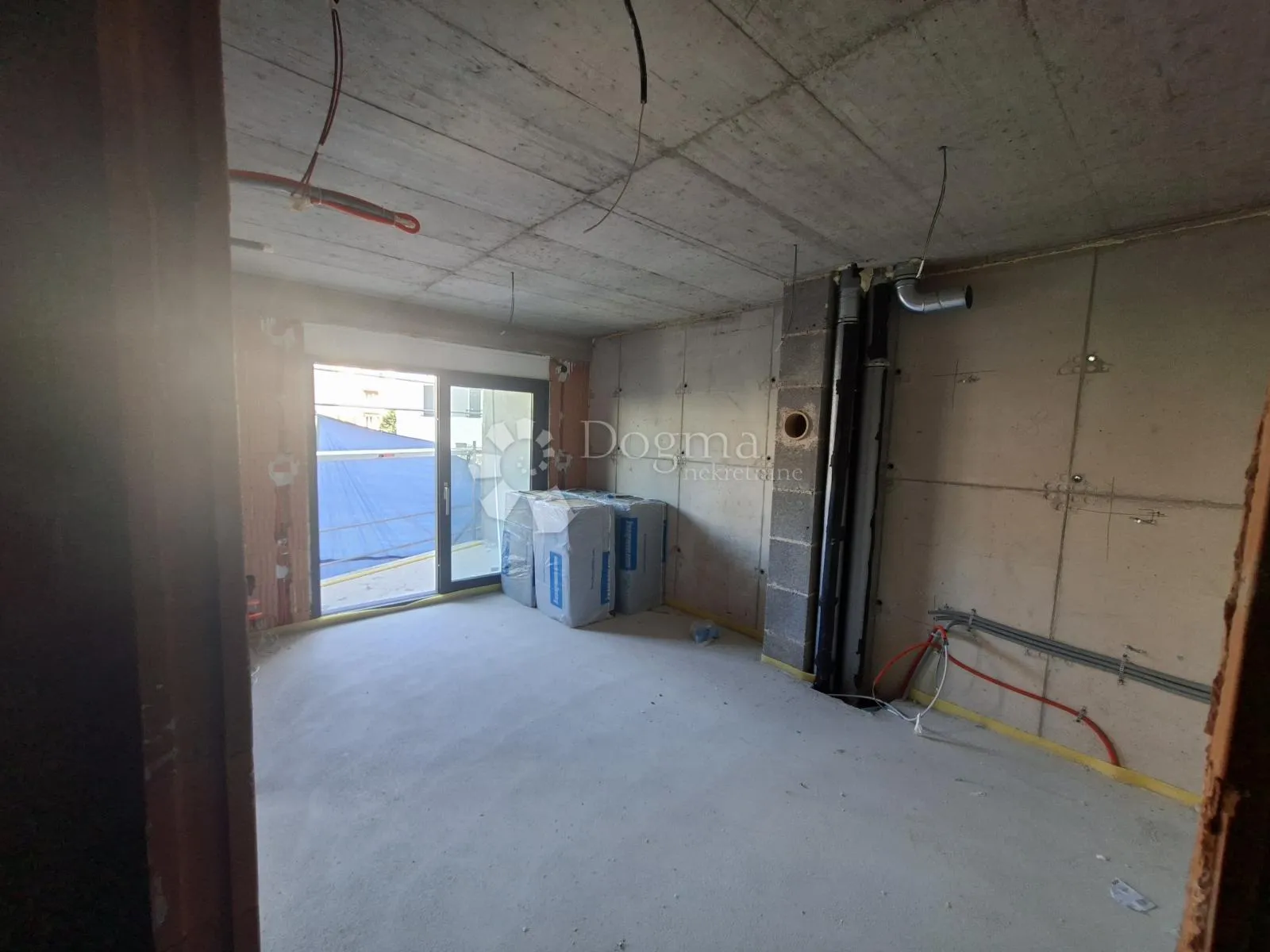 novogradnja pula centar - 39 m2, 1s+db, 2. kat a12 - slika 3