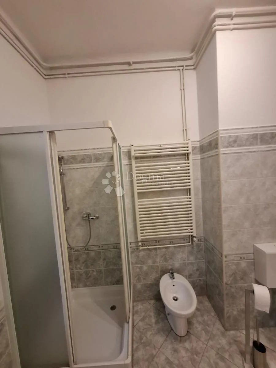 uredski prostor 90 m² – centar zagreba, donji grad - slika 13